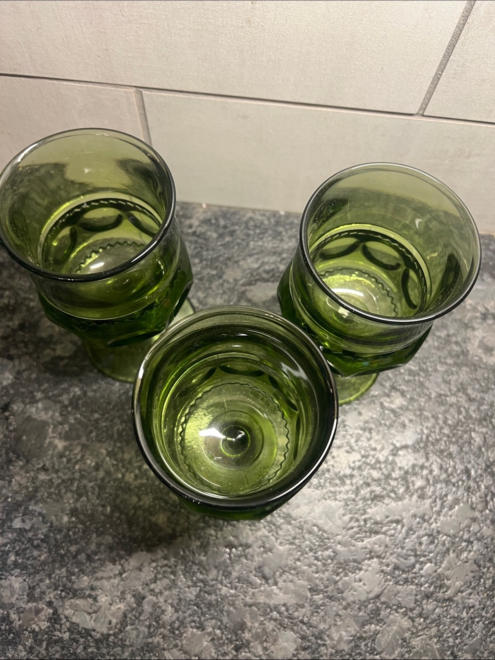 Green Vintage-Style Goblet Glasses - Set of 3 - Picture 2 of 4